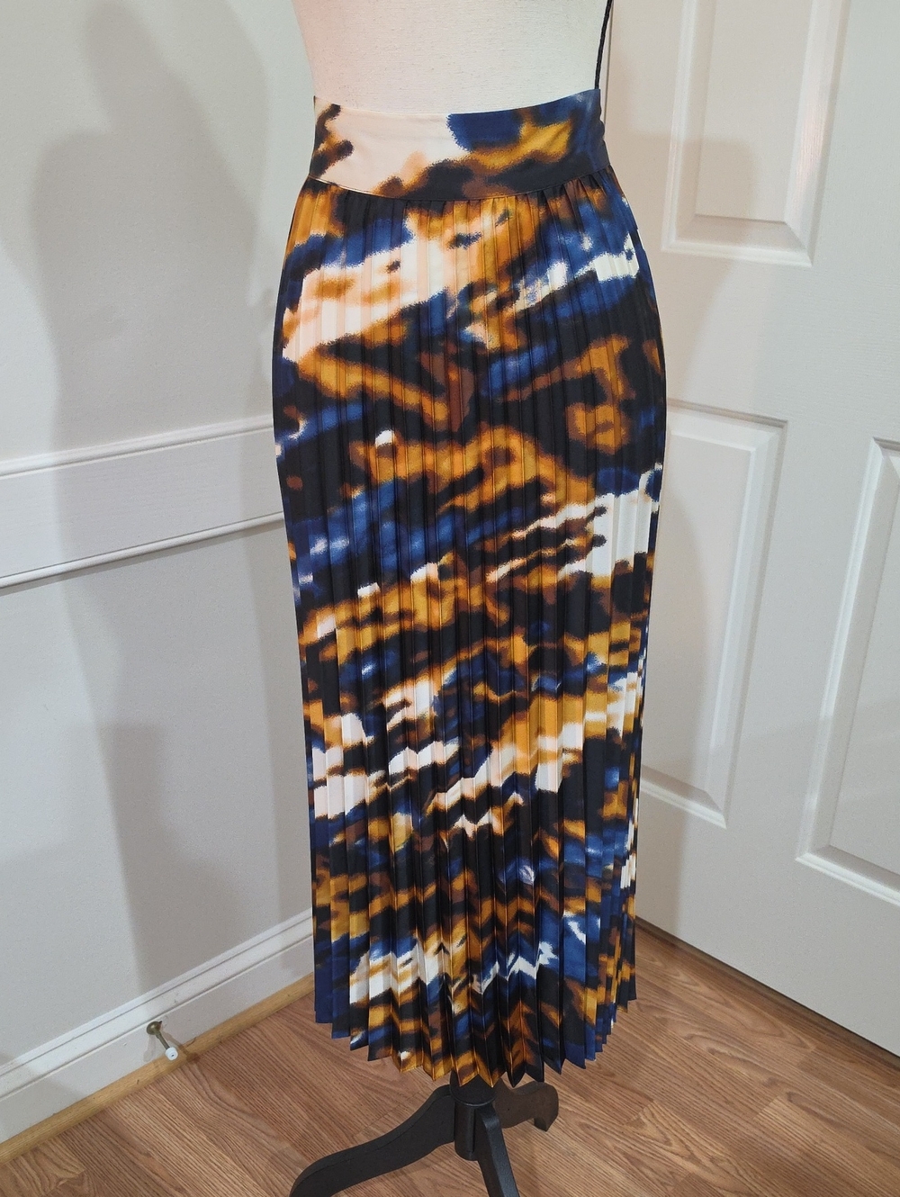 Worthington Pleated Midi Skirt in Navy, Mustard & White - Size 3X